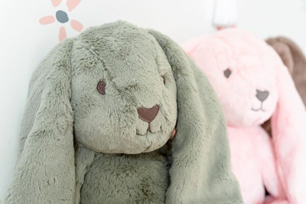 Kuscheltier Hase Beau / Gr. M / Grün – Bild 2